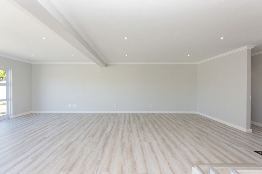 3 Bedroom Property for Sale in Country Club Western Cape